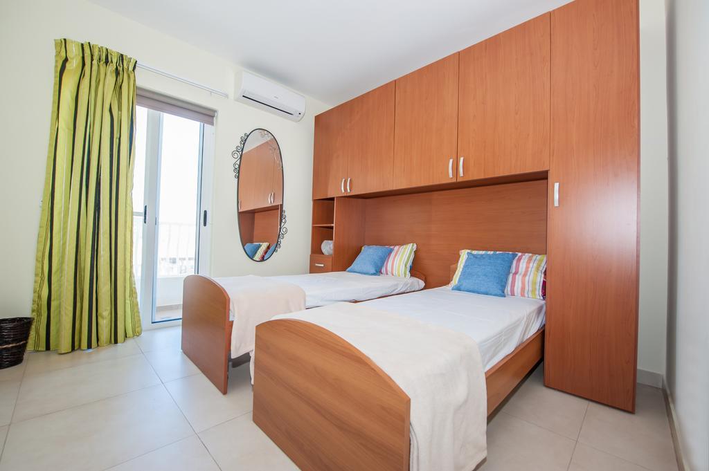 The Waves Apartment Marsaxlokk Exterior foto